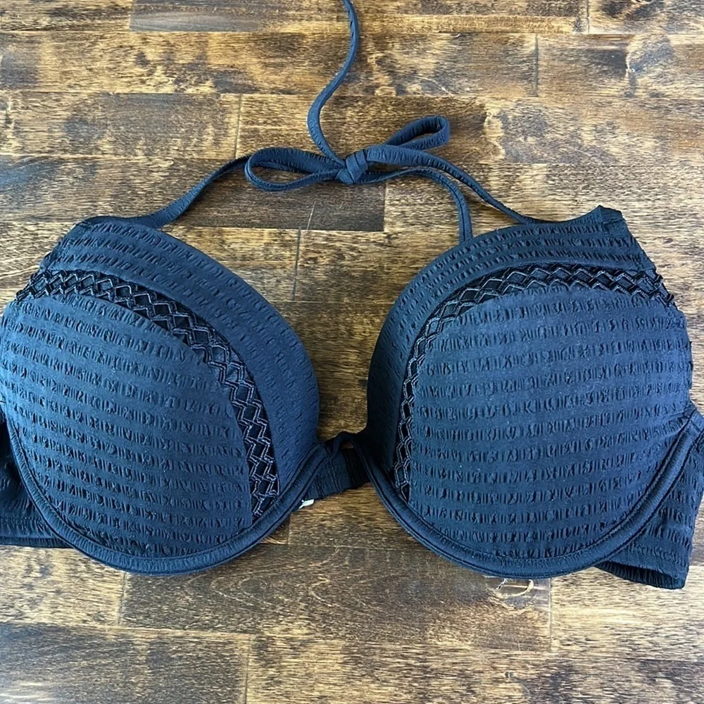 TIME‎ & TRU Solid Black Halter Bikini Top Size Large MINIMALIST BOHO